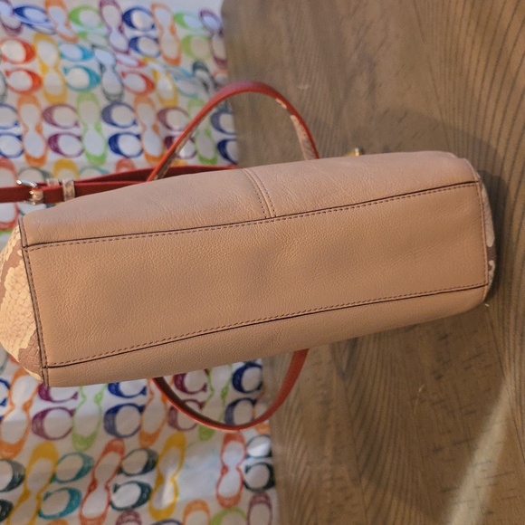 Coach Kelsey 13692 Snake Embossed - Picture 4 of 11